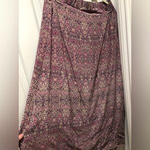 100% silk lined skirt… US size L